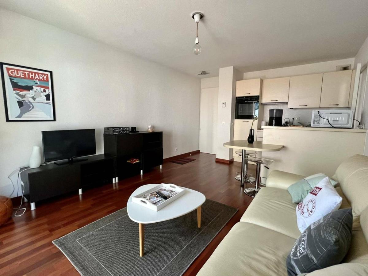 Appartement T2 A Cambo-Les-Bains Avec Piscine, Terrasse Et Parking Prive, Proche Des Thermes - Fr-1-495-82 Exterior foto
